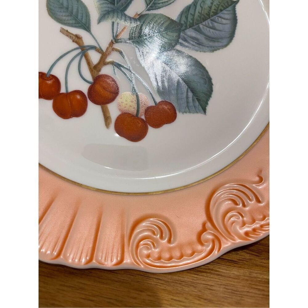 Mottahedeh Porcelain “Summer Fruit” Cake Stand - Picture 13 of 14
